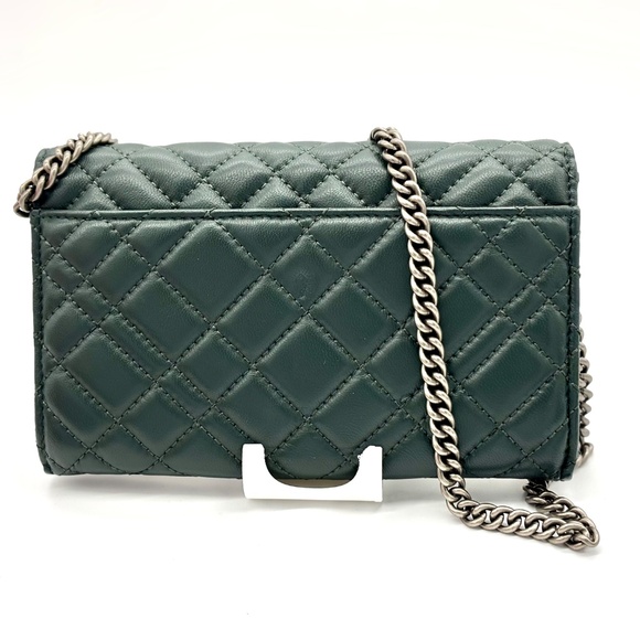 KURT GEIGER Brixton Lock Charm Green Leather Chain Wallet NWOT - Picture 2 of 8